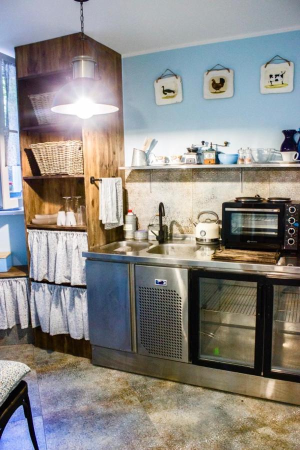Apartment Sweet Country